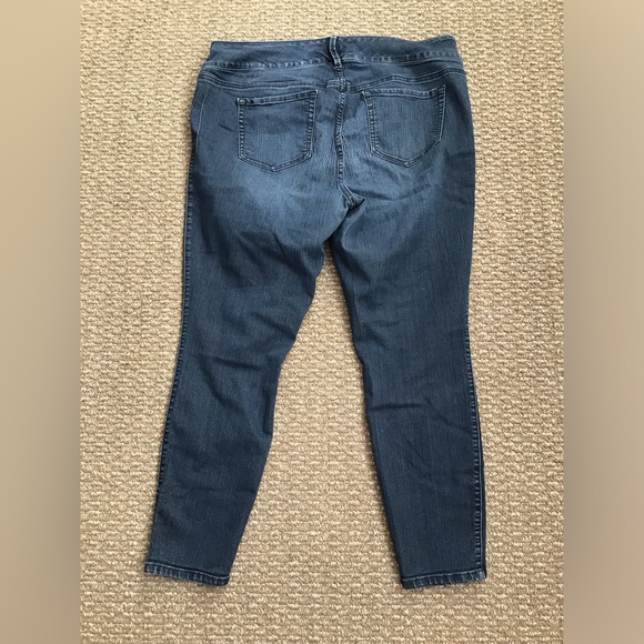 Plus Size Torrid Skinny Jeans - Picture 2 of 4